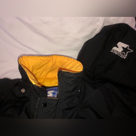 VTG 90’s Georgia Tech Yellow Jackets Starter jacket - Picture 7 of 11